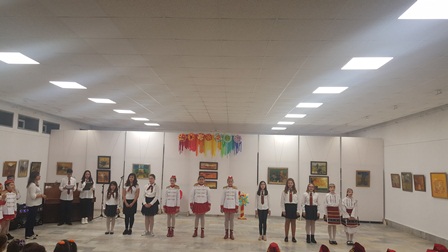 ОУ „Иван Вазов“ с концерт за будителите