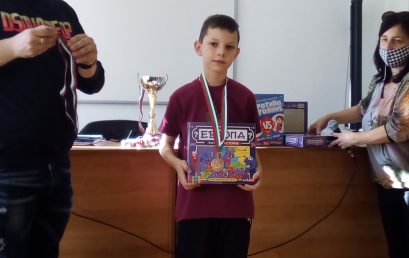 Теодор Тутеков стана трети на международния онлайн турнир по шах „Маринополци”