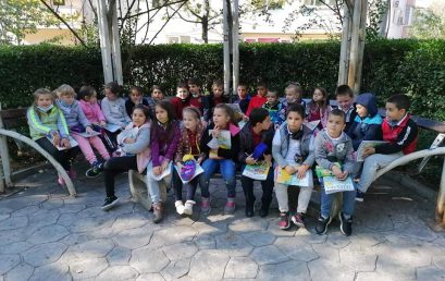 Коледна приказка с учениците от 1″В“ клас