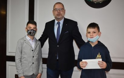 Републикански медалисти гостуват в Община Горна Оряховица по покана на Димитър Николов