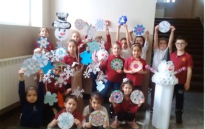 УЧИМ И СЕ ЗАБАВЛЯВАМЕ В ПЪРВИ КЛАС