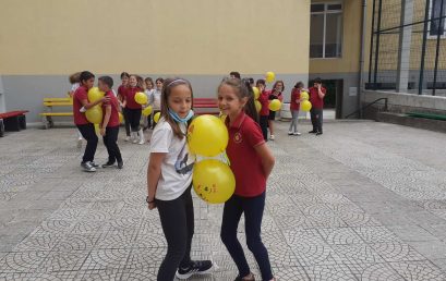 ОУ„ИВАН ВАЗОВ” ДАРИ УСМИВКИ НА ДЕТСКИЯ ПРАЗНИК