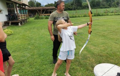 Четвъртокласници в дебрите на Стара планина