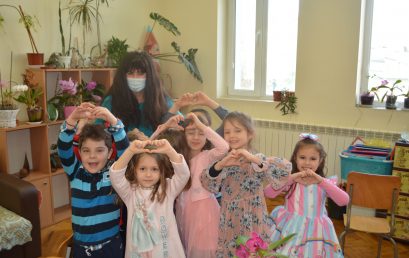 Поздрав за мама от малчуганите
