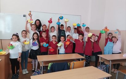 ИДВА  ТОЗИ  ПРАЗНИК  ВЕСЕЛ,        ШАРЕНИ  ЯЙЦА  ДОНЕСЪЛ …