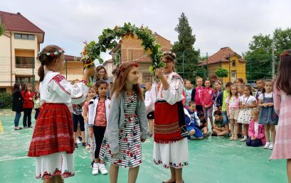 Традициите продължават на Еньовден