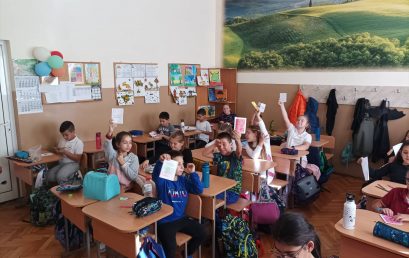 Третокласници изработиха книжки посветени на народните будители