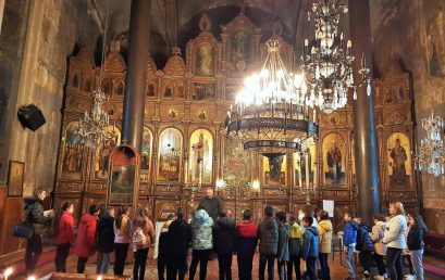 Второкласници в храма „Успение Богородично“