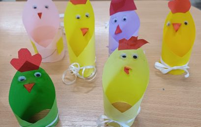 Първокласници се подготвят за Великден