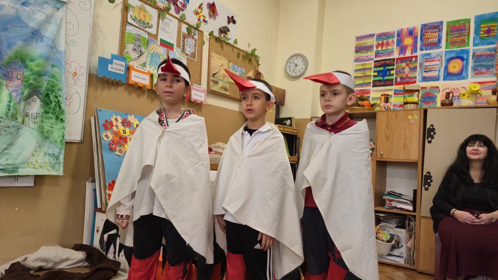 Четем и драматизираме приказки и басни