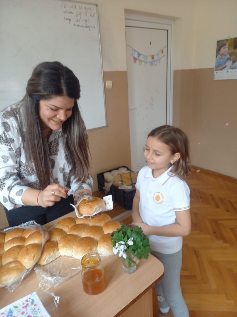 Честване на празника Свети Харалампий във втори „в“ клас