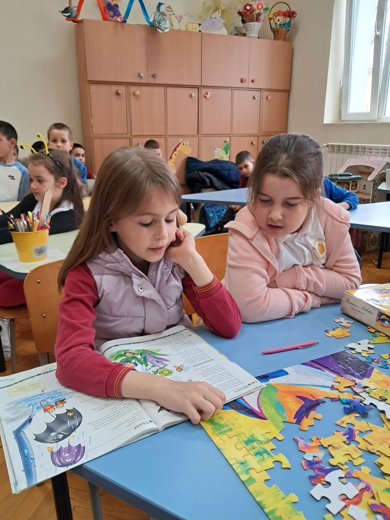 ПОСРЕЩАМЕ ПРОЛЕТТА ЗАЕДНО: ПГ И ВТОРИ Б КЛАС