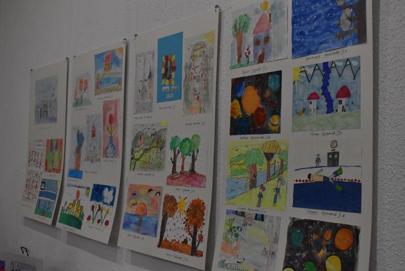 Годишна изложба на ОУ „Иван Вазов“