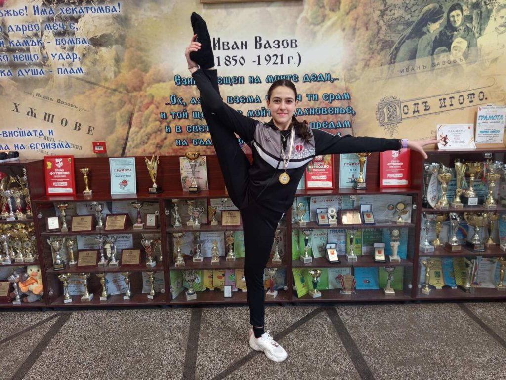 Михаела Табакова със златен триумф при двойките