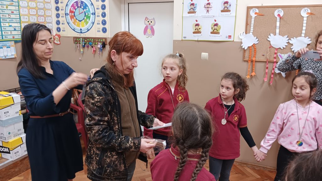 Лесовъди гостуват на малки откриватели от ОУ „Иван Вазов“