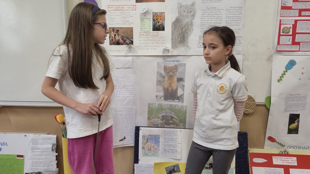 ОУ „Иван Вазов“ отбелязва Деня на Земята с иновативни проекти на третокласници